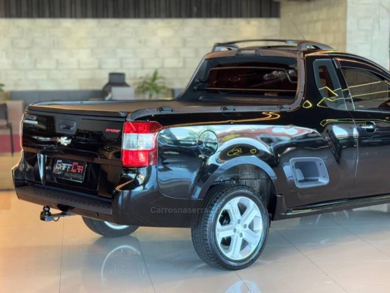 CHEVROLET - MONTANA - 2017/2018 - Preta - R$ 62.900,00