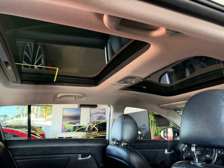 KIA MOTORS - SPORTAGE - 2013/2014 - Branca - R$ 87.900,00