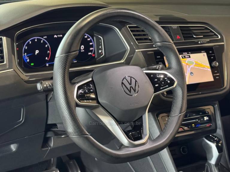 VOLKSWAGEN - TIGUAN - 2024/2024 - Preta - R$ 246.900,00