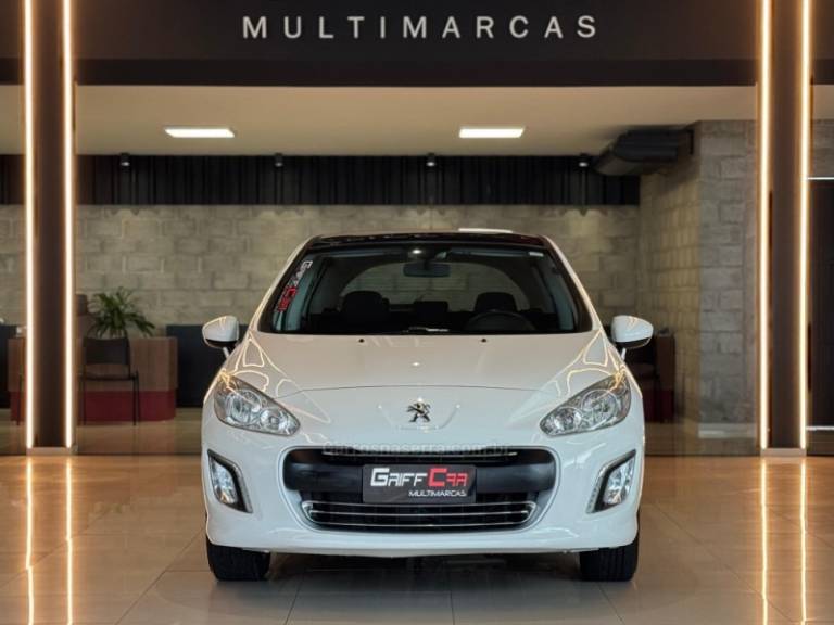 PEUGEOT - 308 - 2013/2014 - Branca - R$ 46.900,00