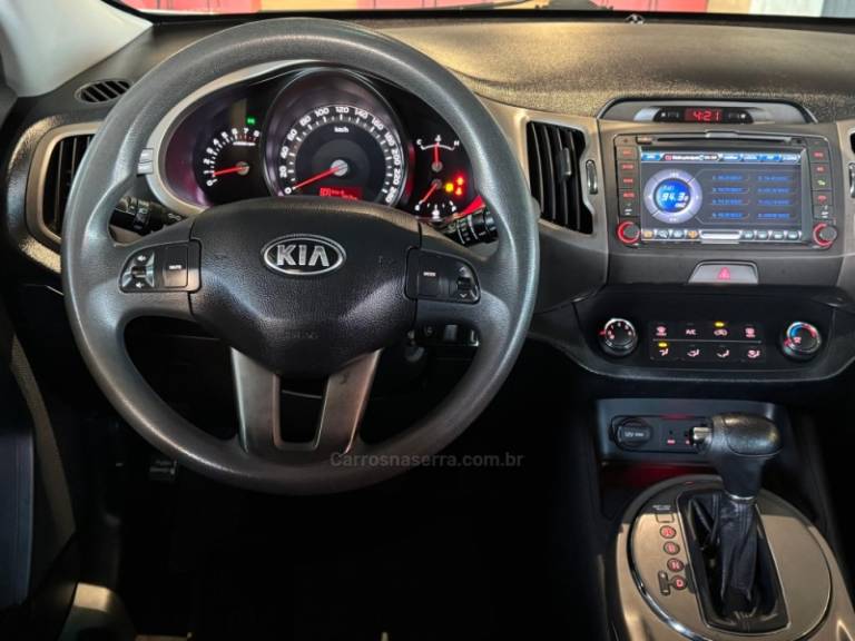 KIA MOTORS - SPORTAGE - 2013/2014 - Prata - R$ 76.900,00