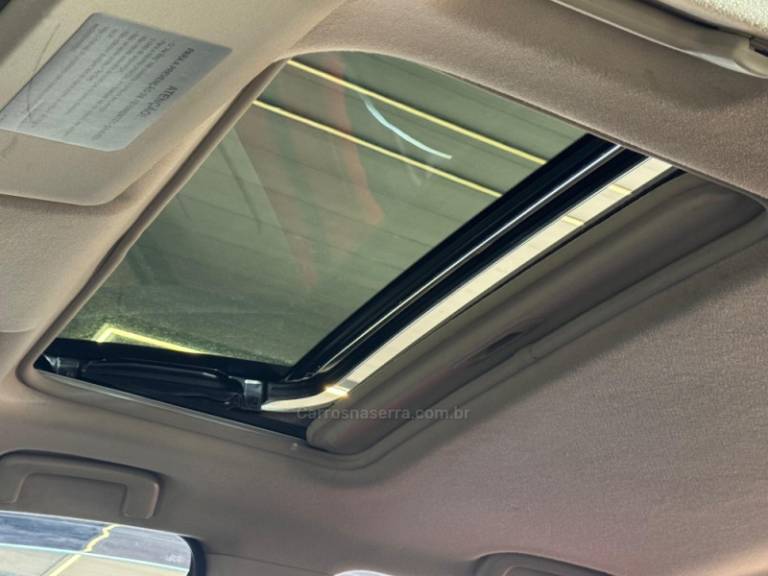 MITSUBISHI - OUTLANDER - 2013/2014 - Branca - R$ 81.900,00