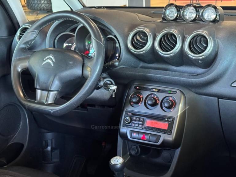 CITROËN - AIRCROSS - 2013/2014 - Prata - R$ 33.900,00