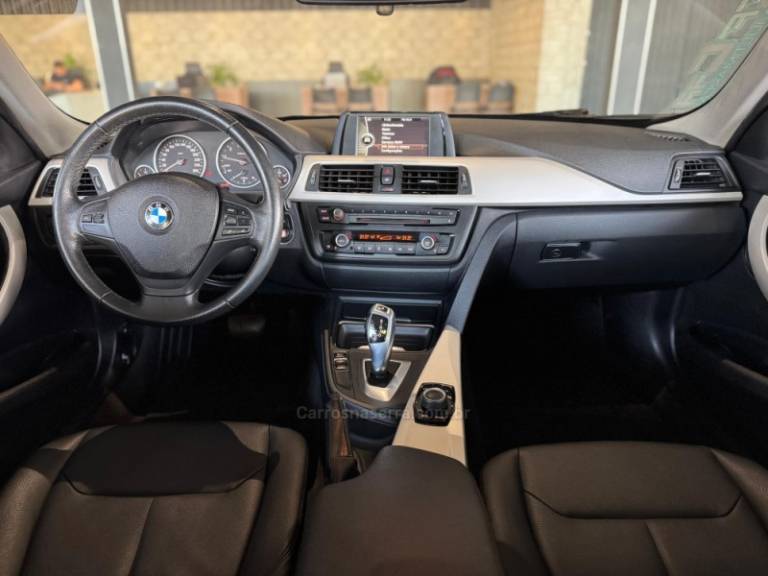 BMW - 316I - 2013/2014 - Preta - R$ 83.900,00