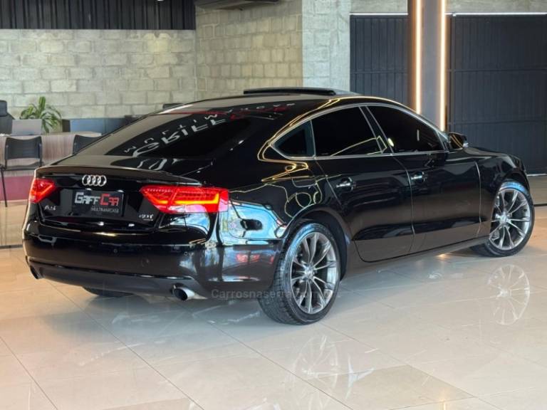 AUDI - A5 - 2012/2013 - Preta - R$ 98.900,00