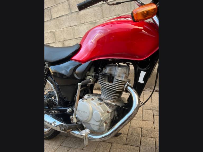 HONDA - CG 125 - 2006/2006 - Vermelha - Sob Consulta