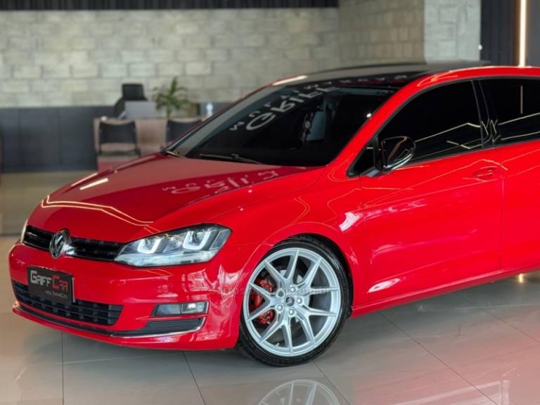 VOLKSWAGEN - GOLF - 2014/2014 - Vermelha - R$ 89.900,00