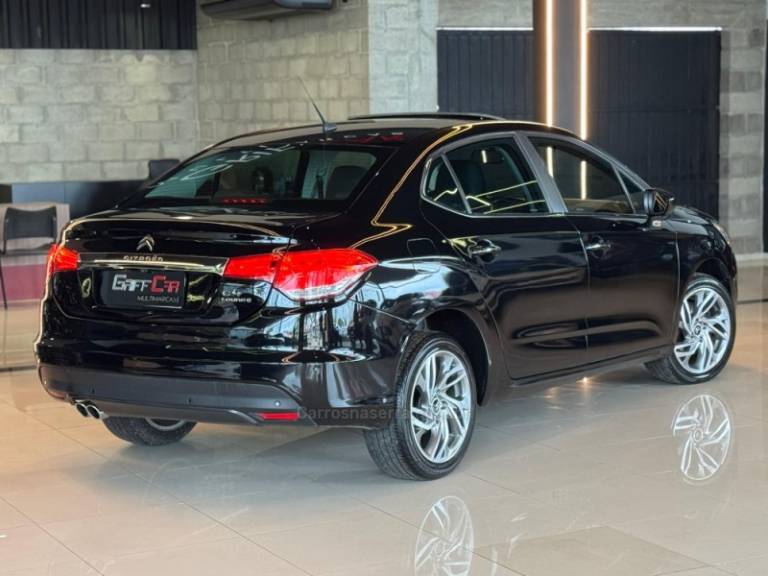 CITROËN - C4 LOUNGE - 2014/2015 - Preta - R$ 39.900,00