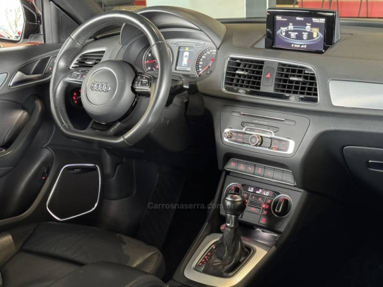 AUDI - Q3 - 2018/2019 - Branca - Sob Consulta