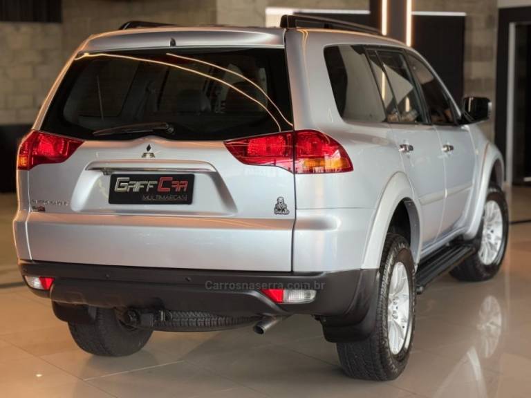 MITSUBISHI - PAJERO DAKAR - 2010/2011 - Prata - R$ 107.900,00