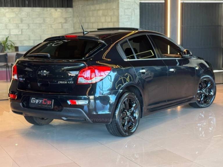 CHEVROLET - CRUZE - 2012/2013 - Azul - R$ 68.900,00