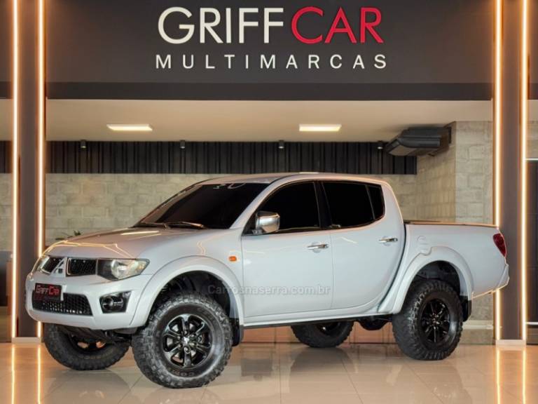 MITSUBISHI - L200 TRITON - 2012/2012 - Prata - R$ 109.900,00