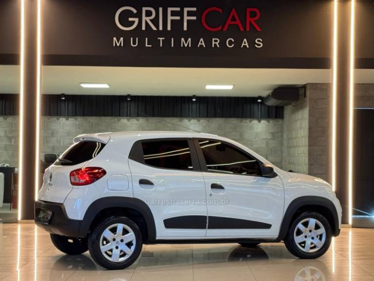 RENAULT - KWID - 2017/2018 - Branca - R$ 41.900,00