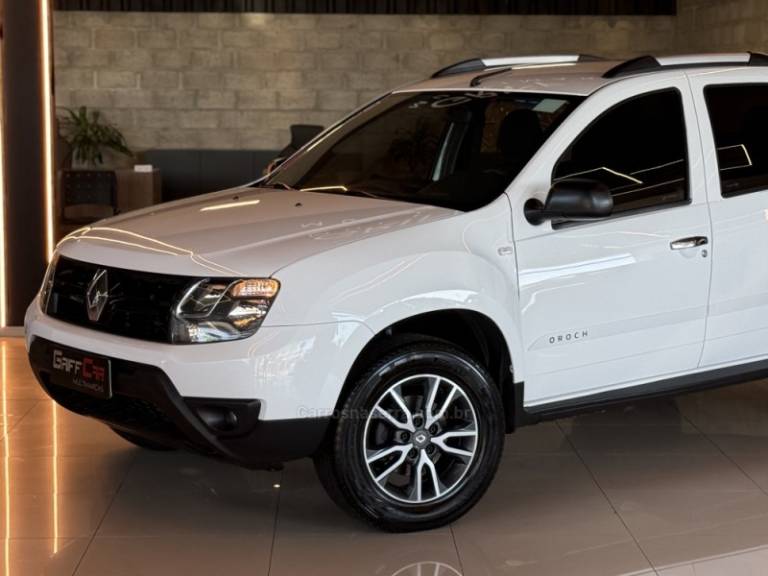 RENAULT - OROCH - 2019/2020 - Branca - R$ 79.900,00