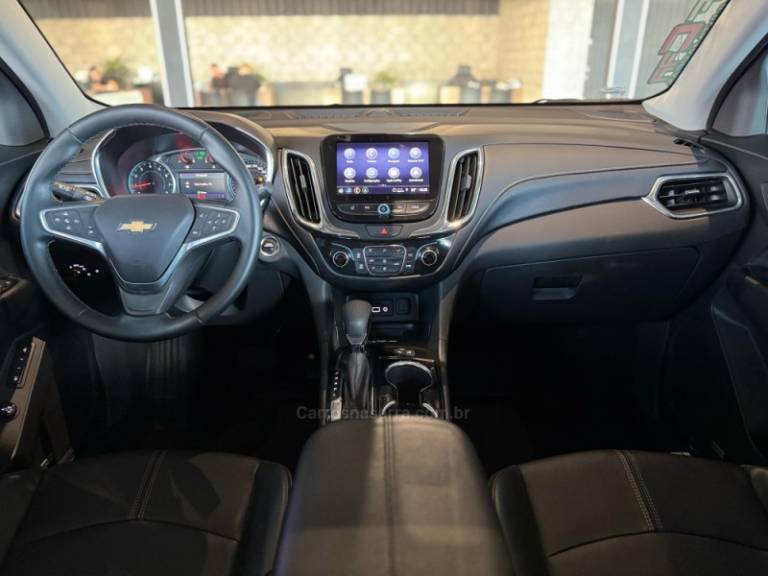 CHEVROLET - EQUINOX - 2022/2023 - Branca - R$ 179.900,00