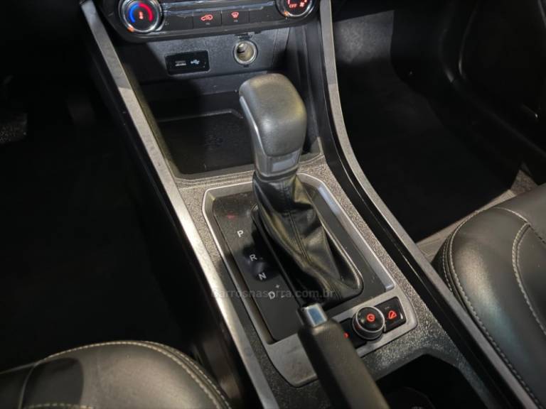 CHERY - TIGGO - 2021/2022 - Vermelha - R$ 69.900,00