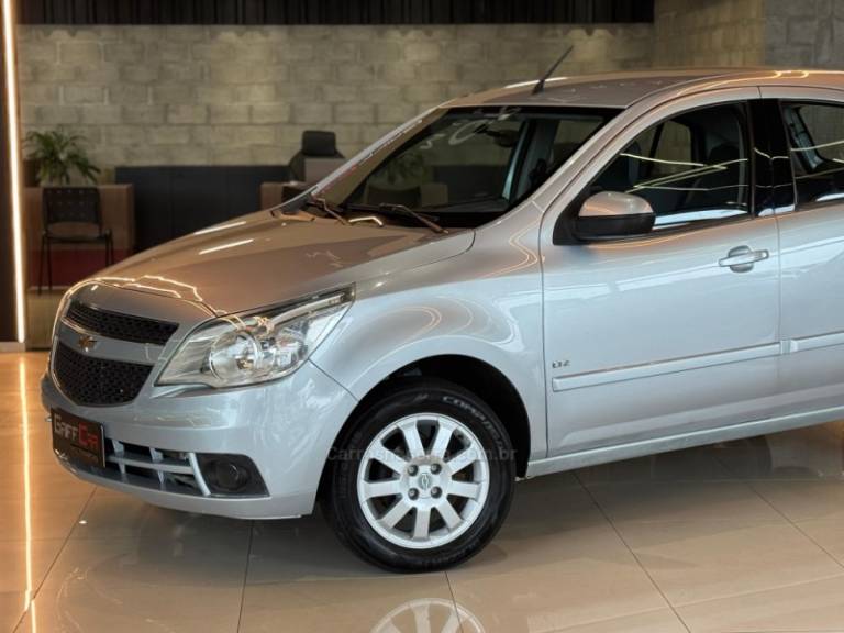 CHEVROLET - AGILE - 2009/2010 - Prata - R$ 37.900,00