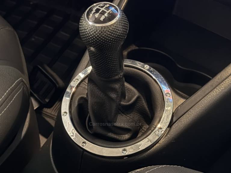 VOLKSWAGEN - SAVEIRO - 2005/2005 - Cinza - R$ 69.900,00