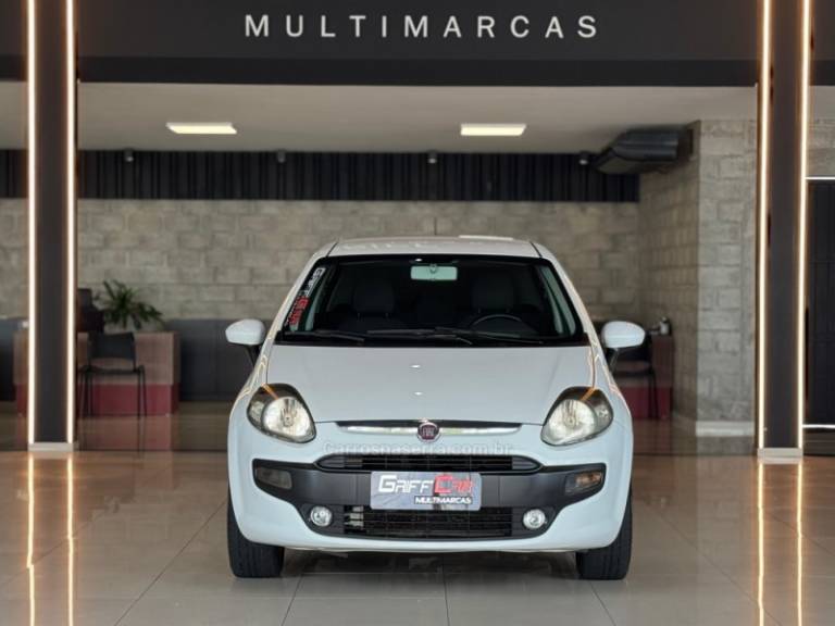 FIAT - PUNTO - 2013/2013 - Branca - R$ 39.900,00