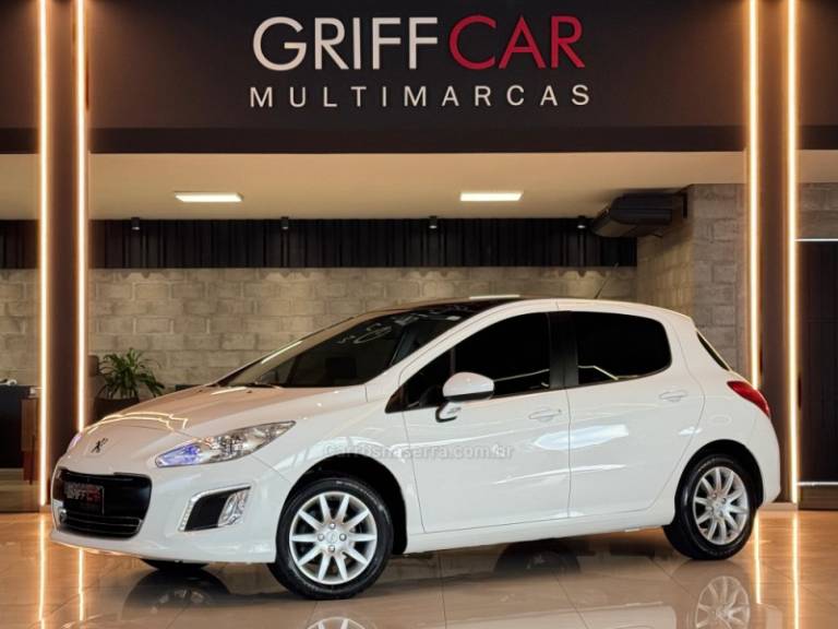 PEUGEOT - 308 - 2013/2014 - Branca - R$ 46.900,00