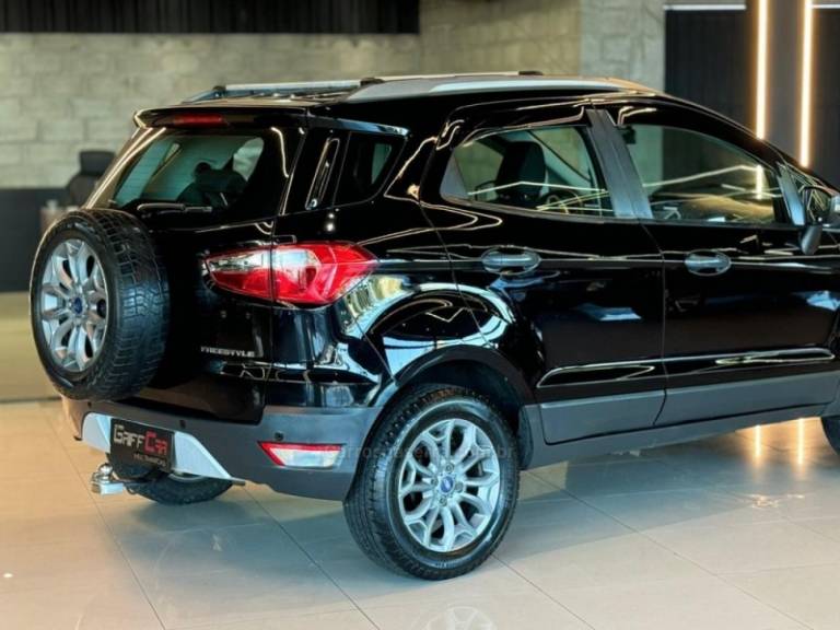 FORD - ECOSPORT - 2013/2014 - Preta - R$ 57.900,00