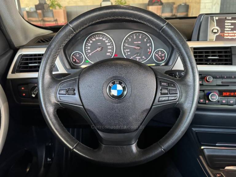 BMW - 316I - 2013/2014 - Preta - R$ 83.900,00
