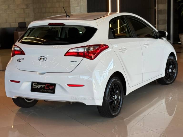 HYUNDAI - HB20 - 2013/2014 - Branca - R$ 44.900,00