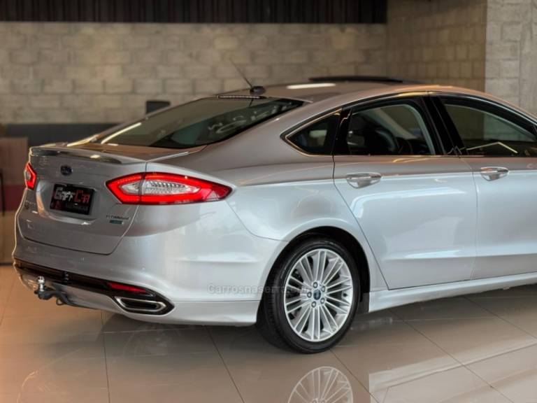 FORD - FUSION - 2013/2014 - Prata - R$ 76.900,00