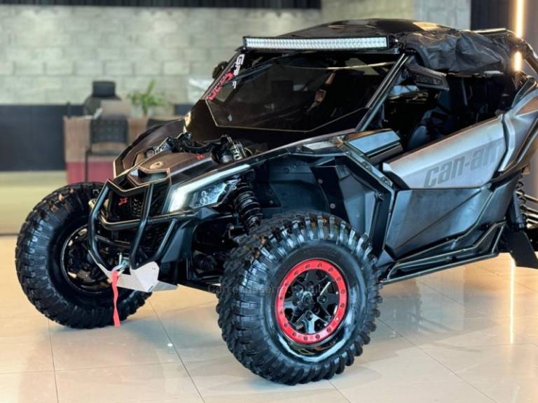 CAN-AM - MAVERICK XRS - 2018/2018 - Cinza - R$ 149.900,00