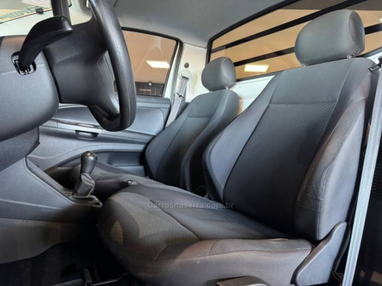VOLKSWAGEN - SAVEIRO - 2023/2023 - Branca - R$ 74.900,00