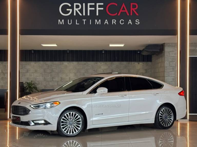 FORD - FUSION - 2018/2018 - Branca - R$ 89.900,00