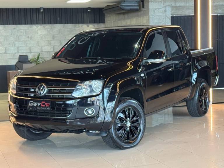VOLKSWAGEN - AMAROK - 2011/2012 - Preta - R$ 64.900,00