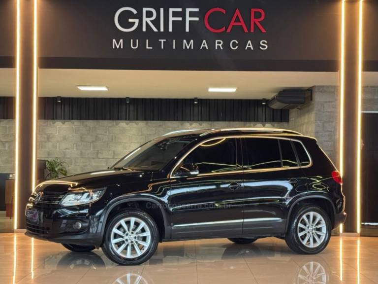 VOLKSWAGEN - TIGUAN - 2011/2012 - Preta - R$ 69.900,00