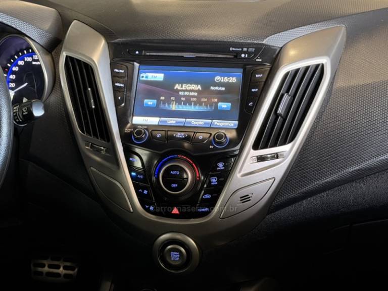 HYUNDAI - VELOSTER - 2012/2013 - Preta - R$ 64.900,00