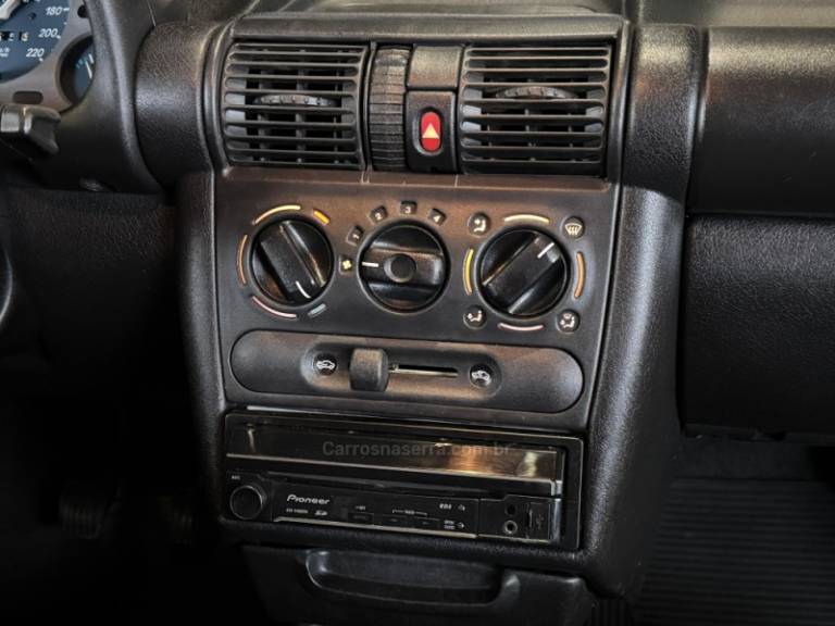 CHEVROLET - CORSA - 2003/2003 - Prata - R$ 32.900,00