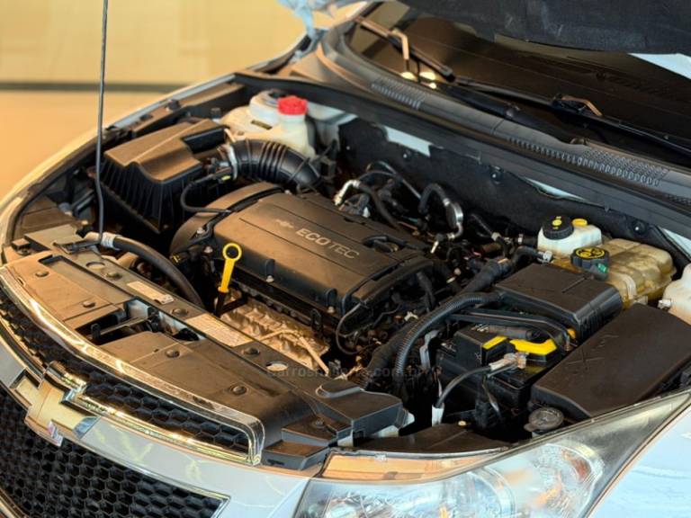 CHEVROLET - CRUZE - 2013/2014 - Prata - R$ 61.900,00