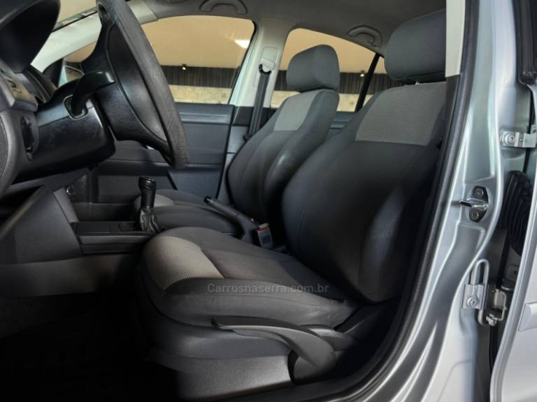 VOLKSWAGEN - POLO SEDAN - 2007/2007 - Prata - R$ 37.900,00