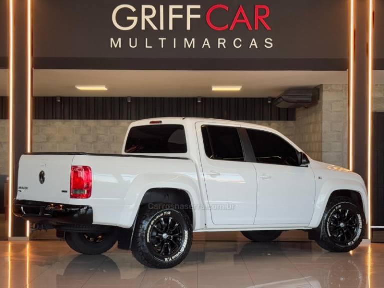 VOLKSWAGEN - AMAROK - 2018/2019 - Branca - R$ 129.900,00