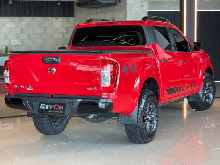 NISSAN - FRONTIER - 2021/2022 - Vermelha - R$ 174.900,00