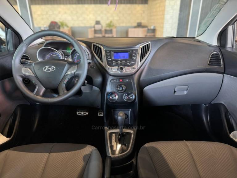 HYUNDAI - HB20X - 2013/2014 - Preta - R$ 59.900,00