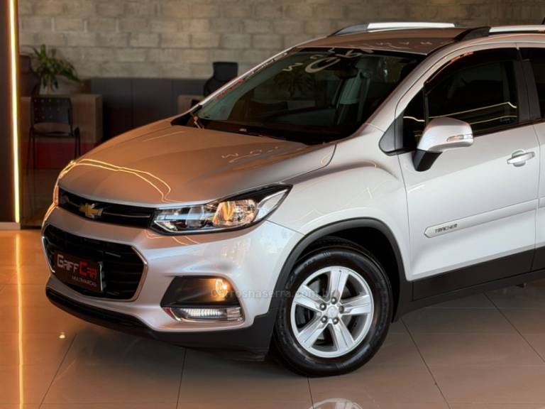 CHEVROLET - TRACKER - 2019/2019 - Prata - R$ 82.900,00