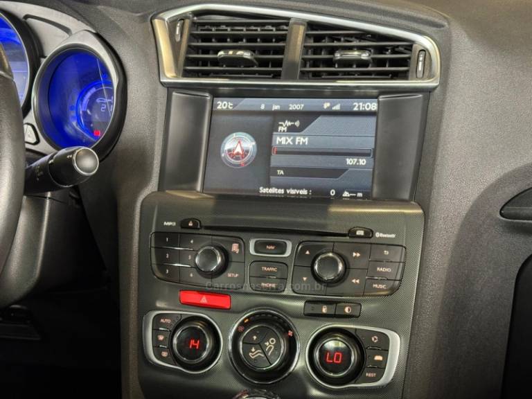 CITROËN - C4 LOUNGE - 2014/2015 - Preta - R$ 39.900,00