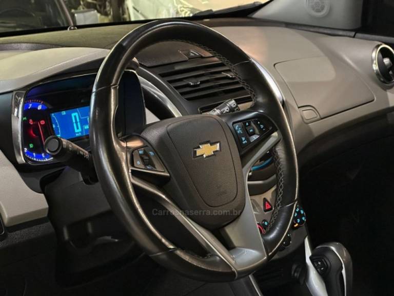 CHEVROLET - TRACKER - 2013/2014 - Branca - R$ 71.900,00