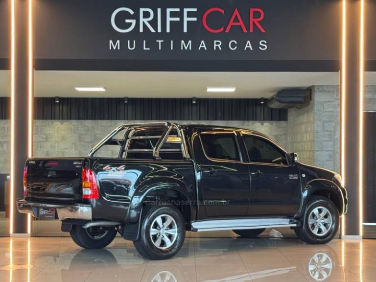 TOYOTA - HILUX - 2009/2010 - Preta - R$ 119.900,00