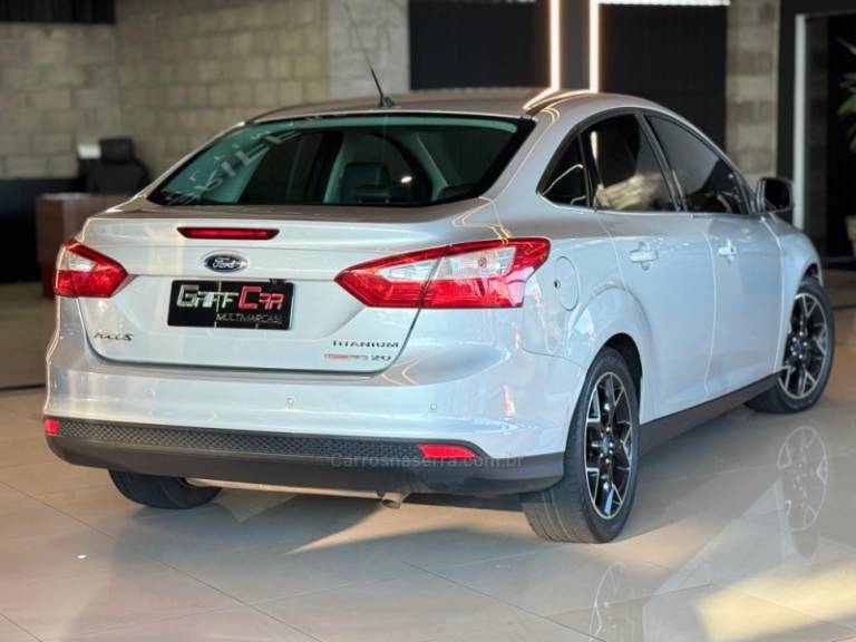 FORD - FOCUS - 2014/2014 - Prata - R$ 56.900,00