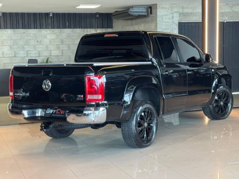 VOLKSWAGEN - AMAROK - 2011/2012 - Preta - R$ 64.900,00