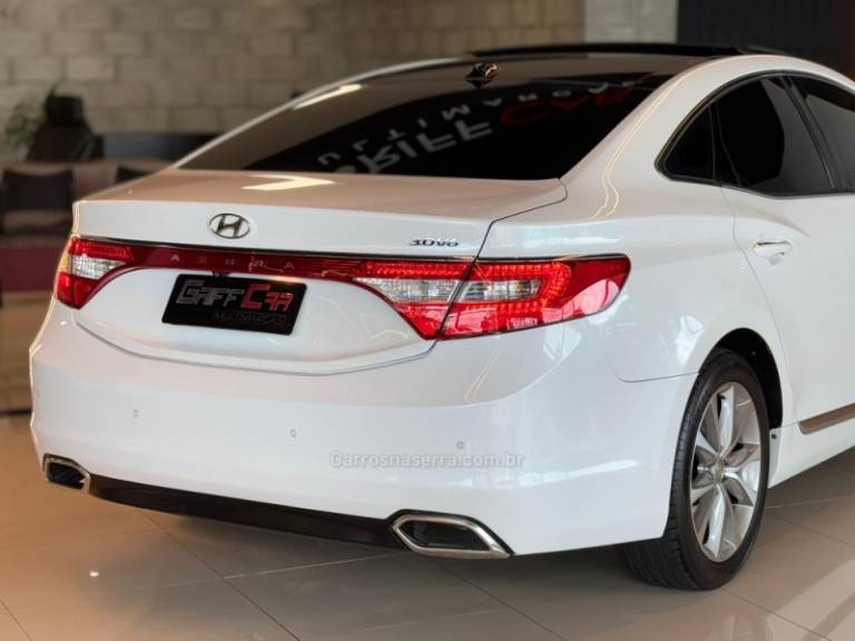 HYUNDAI - AZERA - 2014/2015 - Branca - R$ 97.900,00