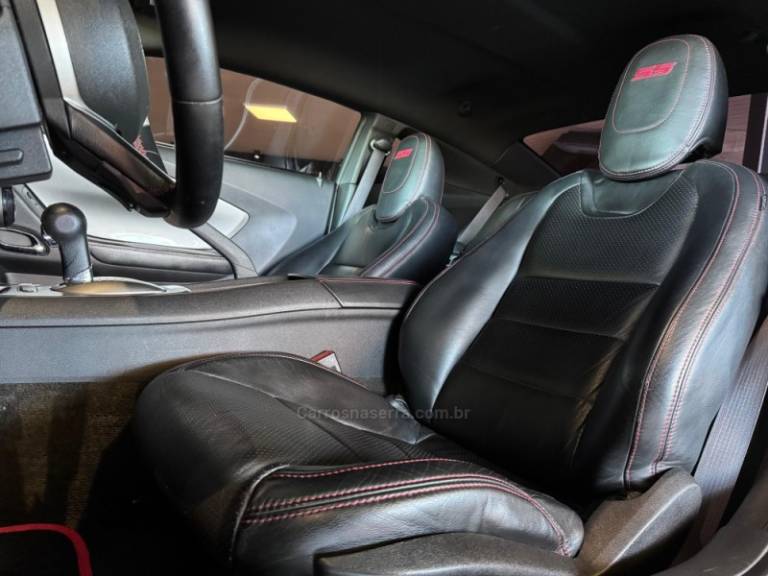 CHEVROLET - CAMARO - 2011/2011 - Preta - R$ 199.900,00