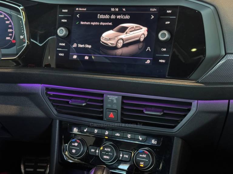 VOLKSWAGEN - JETTA - 2018/2019 - Cinza - R$ 159.900,00