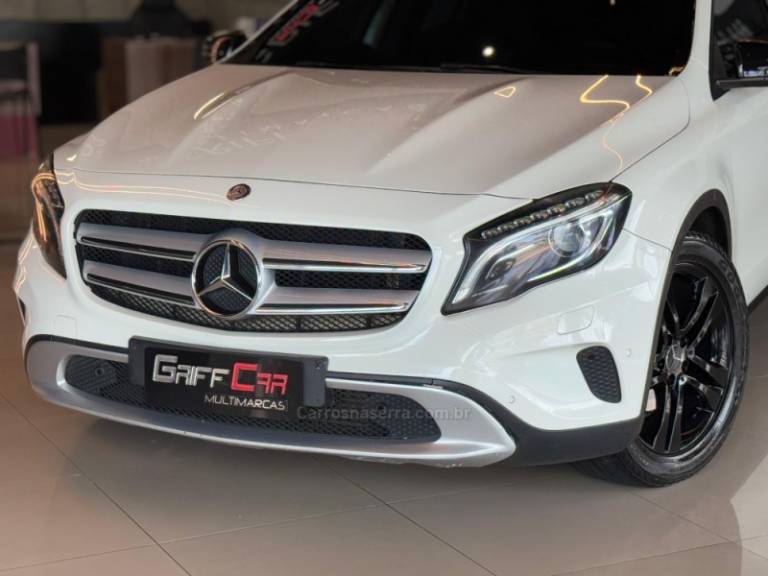 MERCEDES-BENZ - GLA 200 - 2014/2015 - Branca - R$ 114.900,00